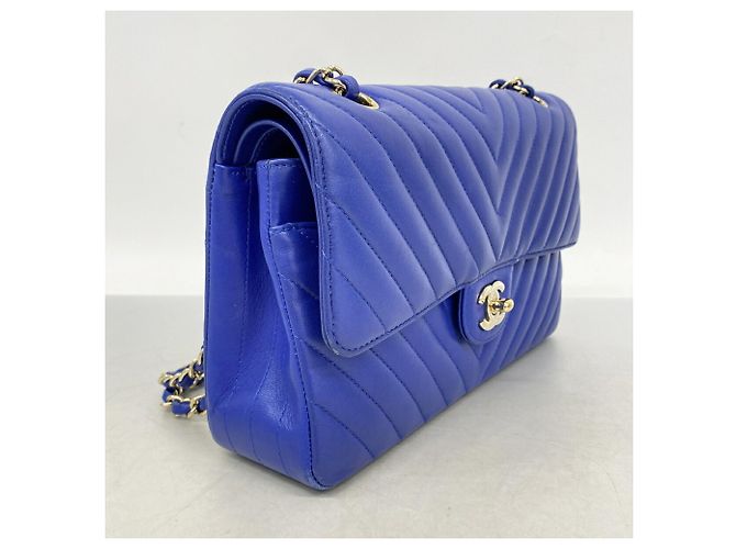 Borsa a tracolla Chanel Double Flap in pelle di agnello blu - vista 2