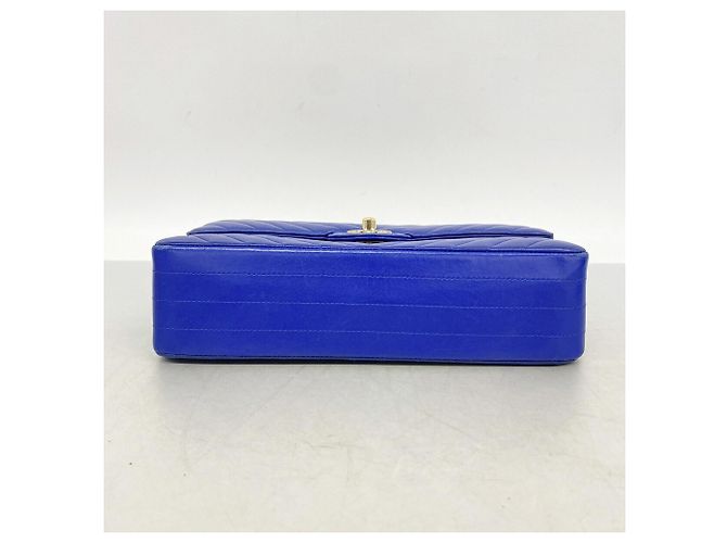Borsa a tracolla Chanel Double Flap in pelle di agnello blu - vista 3