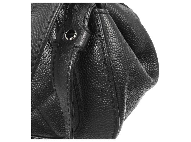 Chanel Mademoiselle Lock Quilted Caviar Large Nero - vista 7