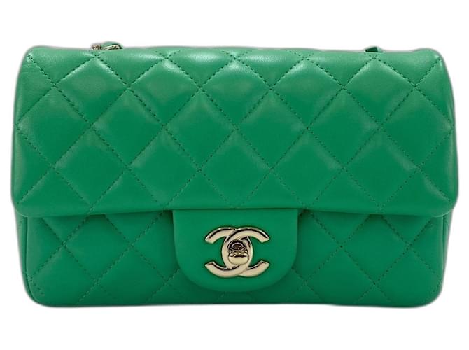 Borsa a tracolla CHANEL Mini Matelassé Verde - vista 2