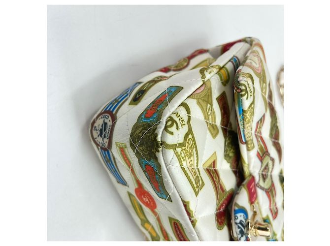 Borsa a tracolla Chanel Mini Matelassé Bianco - vista 7