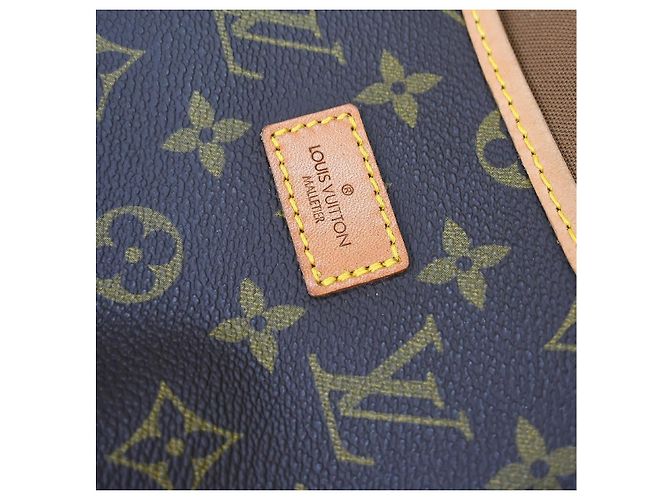 Louis Vuitton Saumur Monogram 35 Marrone - vista 5
