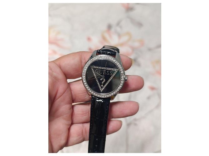 Guess Damenuhr Schwarz Leder Strass - Ansicht 3