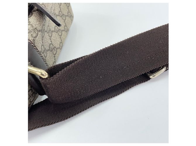 Borsa a tracolla Gucci GG Plus in Beige - vista 9