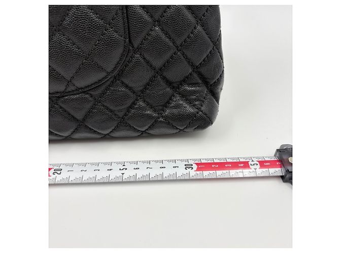Chanel Matelassé Large Handtasche in Schwarz - Ansicht 4