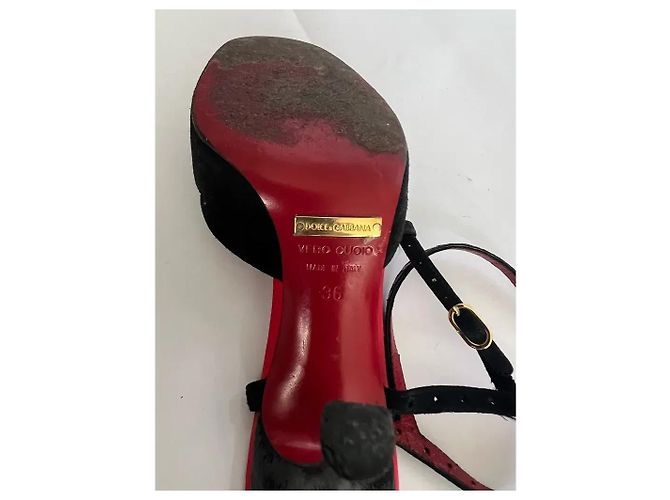 Dolce & Gabbana Sandali con Tacco in Camoscio Nero e Rosso - vista 6