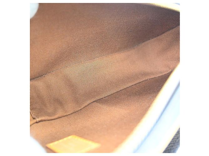 Louis Vuitton Pochette Gange Monogram Canvas Marrone - vista 3