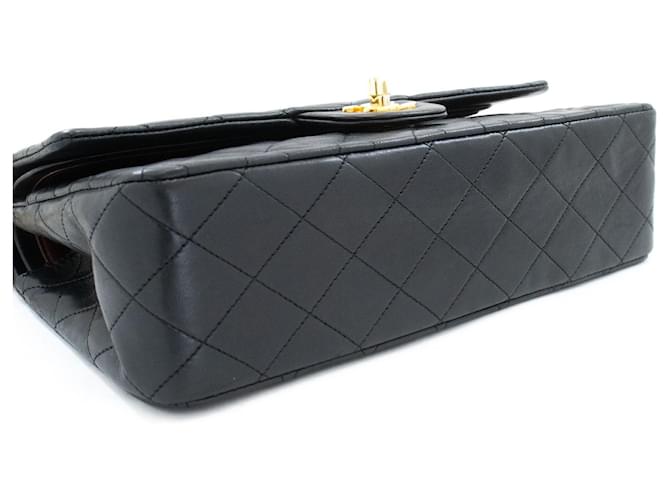 Chanel Classic Flap Lambskin Medium Nero - vista 4