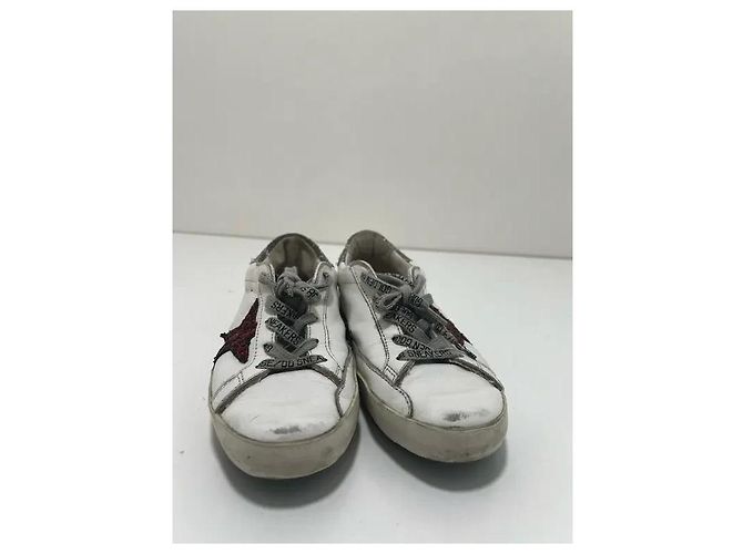 Golden Goose Weiße Leder-Sneaker Low-Top mit rotem Stern - Ansicht 5
