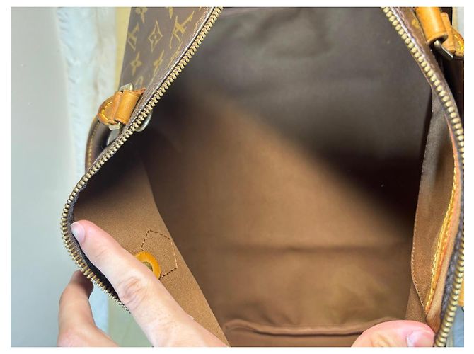 Louis Vuitton Speedy 35 Monogram Bag Brown - view 10