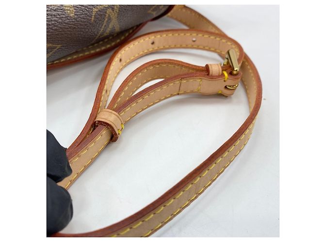 Borsa a tracolla Louis Vuitton Pochette Marelle Marrone - vista 9