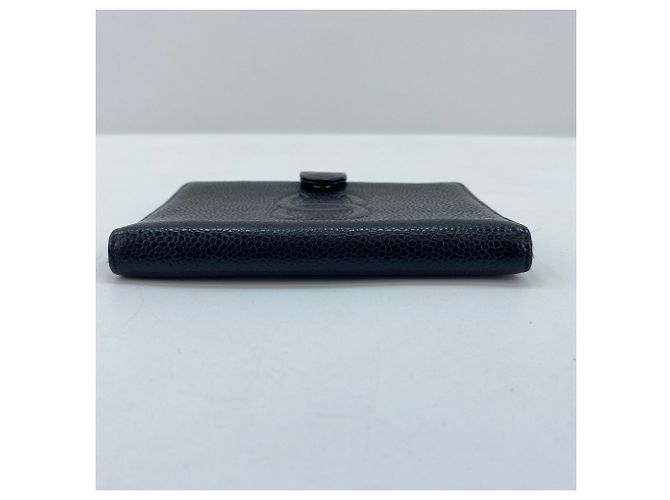 Couverture de carnet d'agenda Chanel en cuir caviar noir - vue 6