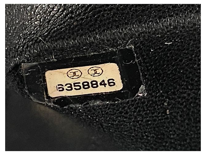 Timeless Borsa a tracolla CHANEL Matelassé in nero - vista 15