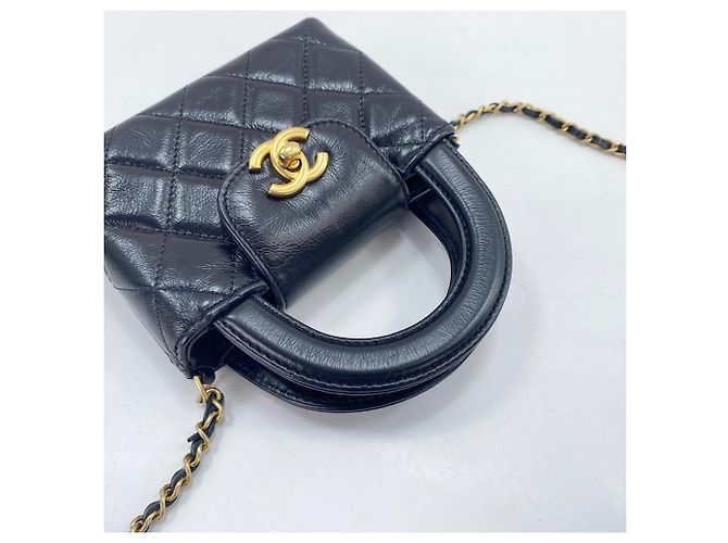 Borsa a tracolla Chanel Matelassé in nero - vista 10