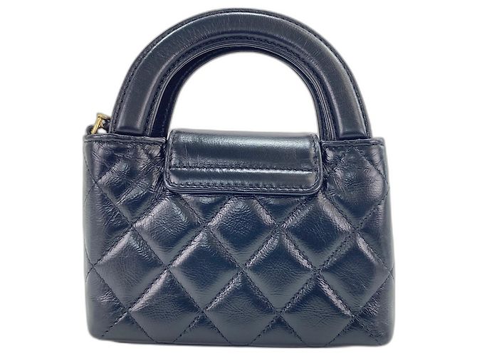Borsa a tracolla Chanel Matelassé in nero - vista 3