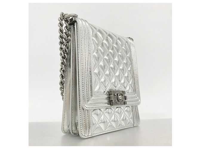 Borsa a tracolla Chanel Boy Chain in argento - vista 2