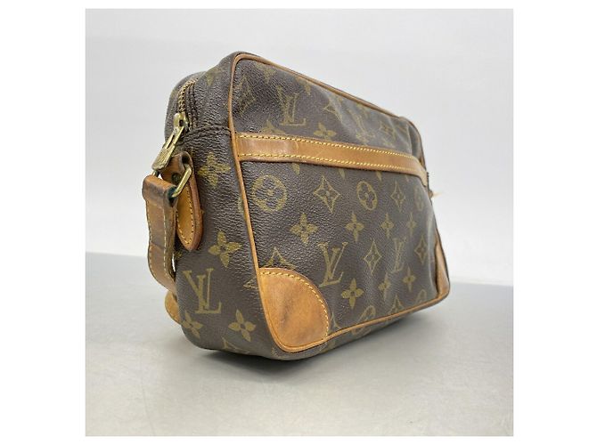 Borsa a tracolla Louis Vuitton Monogram Trocadero 27 Marrone - vista 2