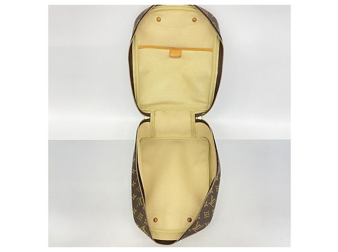 Bolsa Louis Vuitton Monogram Excursion Marrom - vista 4