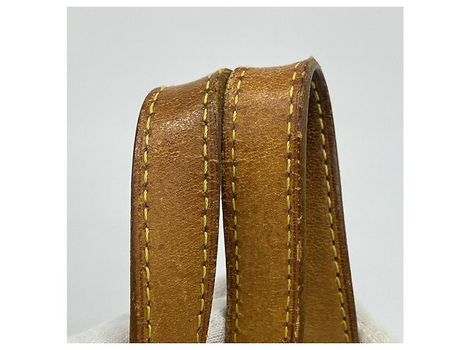 Bolsa Louis Vuitton Monogram Excursion Marrom - vista 9