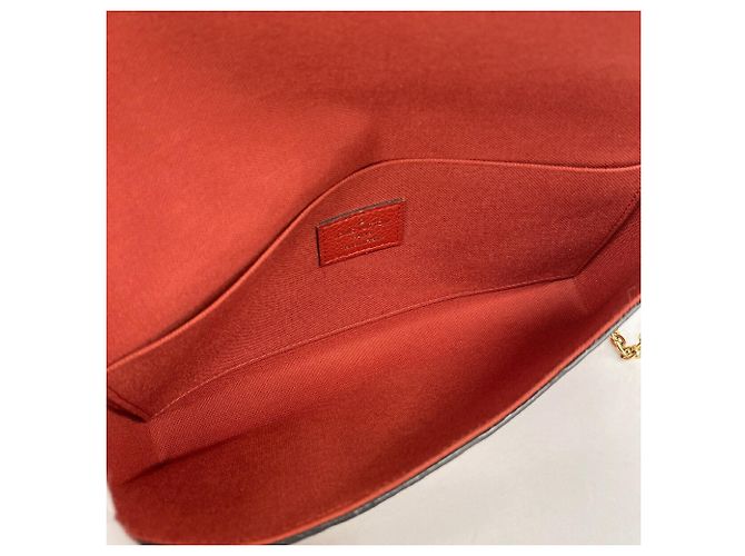 Louis Vuitton Monogram Empreinte Pochette Felicie Fuschia - vista 4