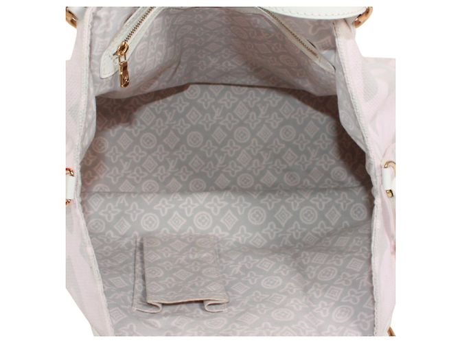 Bolso Tote Louis Vuitton Taïcienne PM Cruise Line Rosa - vista 8