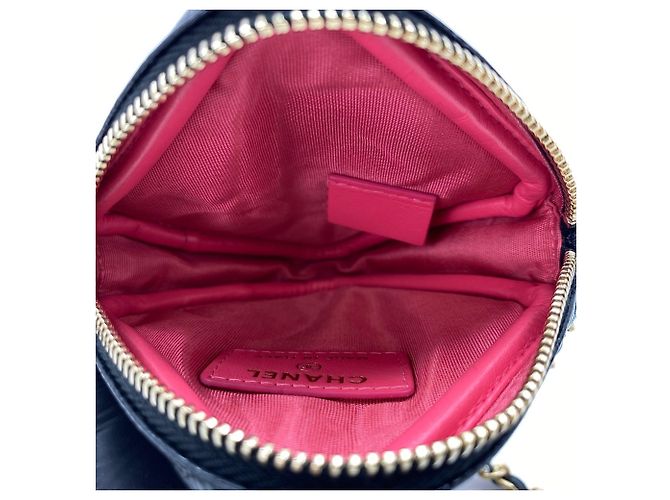 Borsa a tracolla Chanel Matelassé in nero - vista 11