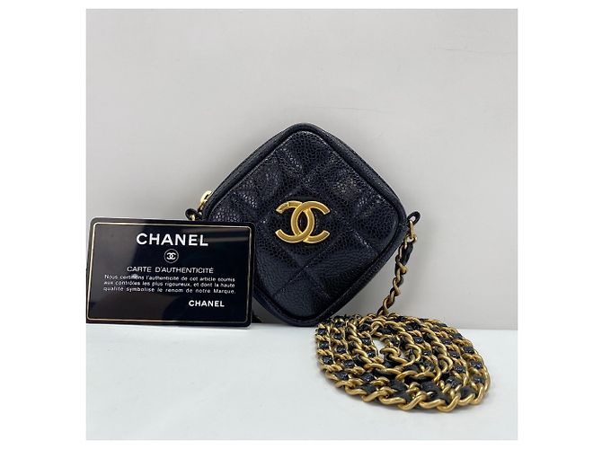 Borsa a tracolla Chanel Matelassé in nero - vista 13