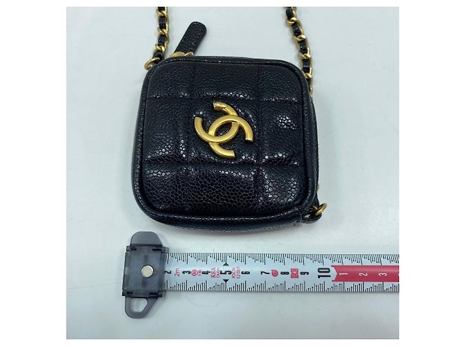 Borsa a tracolla Chanel Matelassé in nero - vista 4