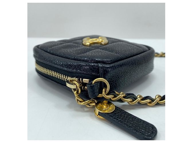 Borsa a tracolla Chanel Matelassé in nero - vista 5