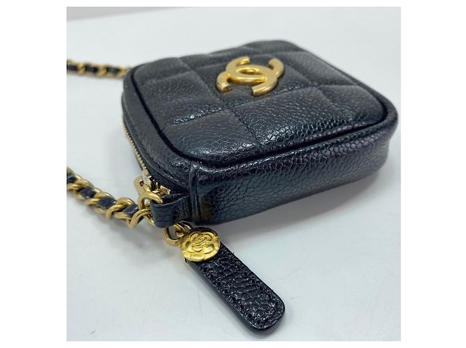 Borsa a tracolla Chanel Matelassé in nero - vista 8