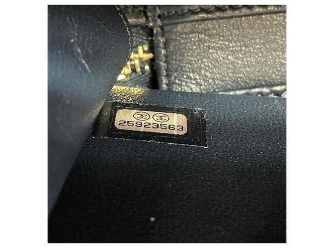 Borsa a tracolla Chanel Filigree in Navy Blu navy - vista 14