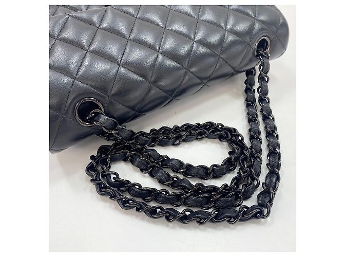 Borsa a tracolla Chanel Matelassé 23 Nero - vista 10