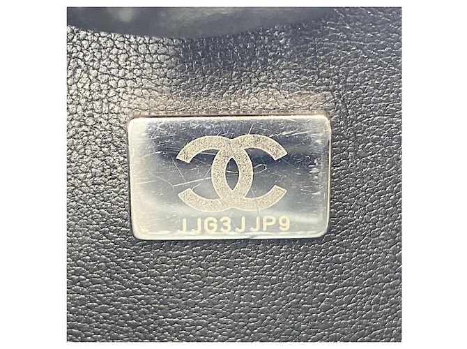 Borsa a tracolla Chanel Matelassé 23 Nero - vista 20