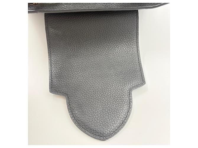 Borsa Louis Vuitton Capucines BB Nero - vista 13