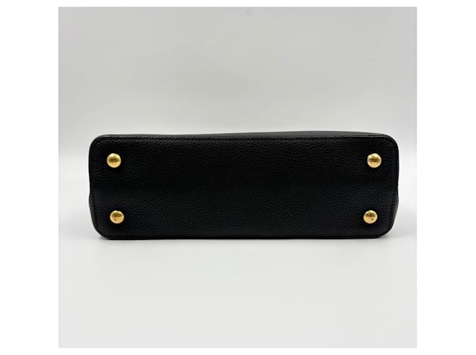 Borsa Louis Vuitton Capucines BB Nero - vista 7