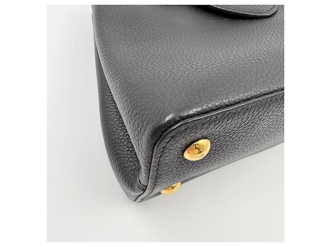Borsa Louis Vuitton Capucines BB Nero - vista 8