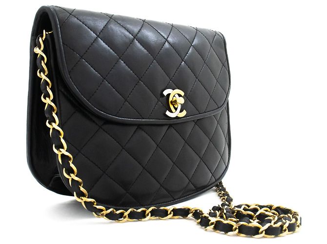 Chanel Vintage Round Flap Quilted Lambskin Small Nero - vista 3