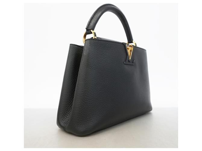 Borsa Louis Vuitton Capucines BB Nero - vista 2