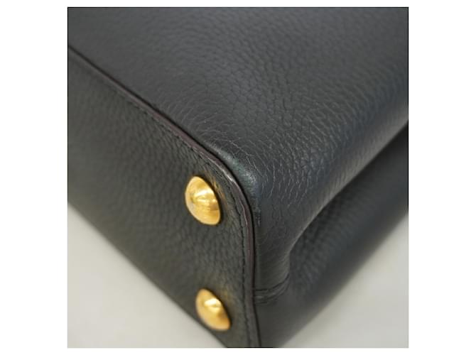 Borsa Louis Vuitton Capucines BB Nero - vista 6