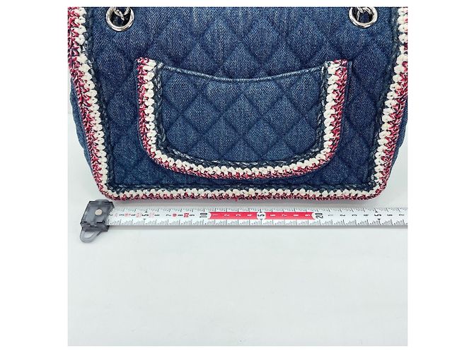Borsa a tracolla Chanel Matelassé Navy Blu navy - vista 4