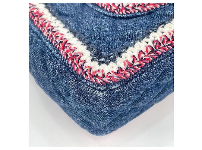 Borsa a tracolla Chanel Matelassé Navy Blu navy - vista 9