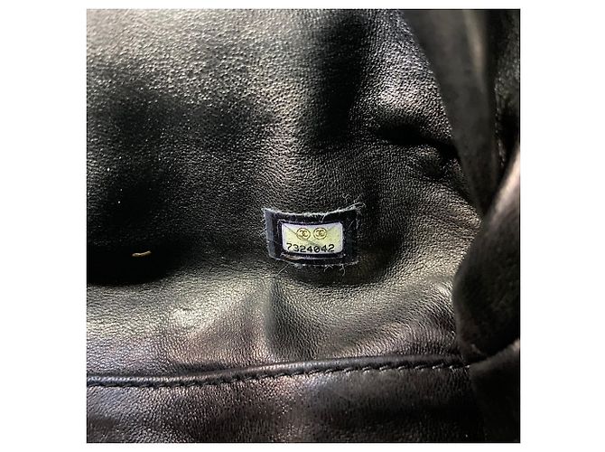 Timeless Borsa Tote CHANEL Matelassé in nero - vista 9