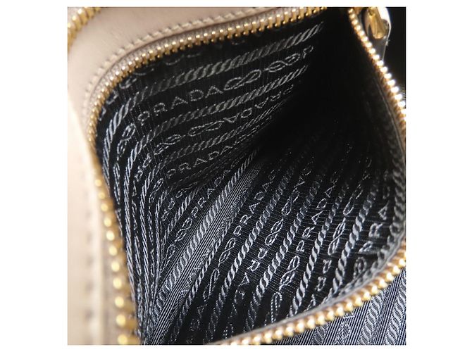 Prada Schultertasche aus Saffiano-Leder Grau - Ansicht 8