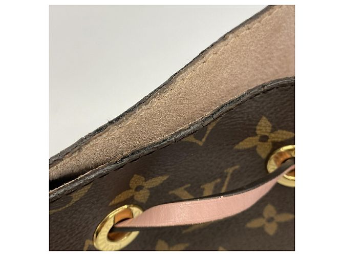 Néonoé Borsa a tracolla Louis Vuitton Monogram NeoNoe M44022 Marrone Rosa - vista 7