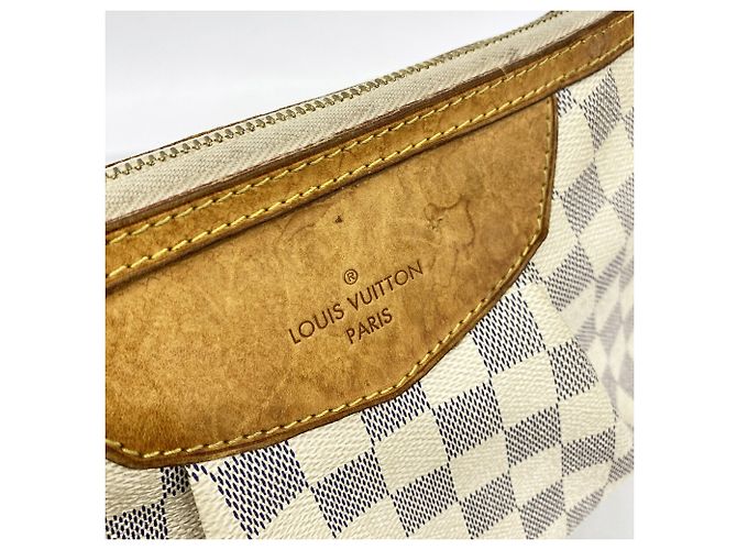 Borsa a tracolla Louis Vuitton Damier Azur Siracusa PM Bianco - vista 9