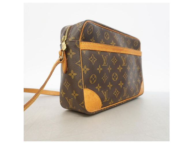 Borsa a tracolla Louis Vuitton Monogram Trocadero 30 Marrone - vista 2