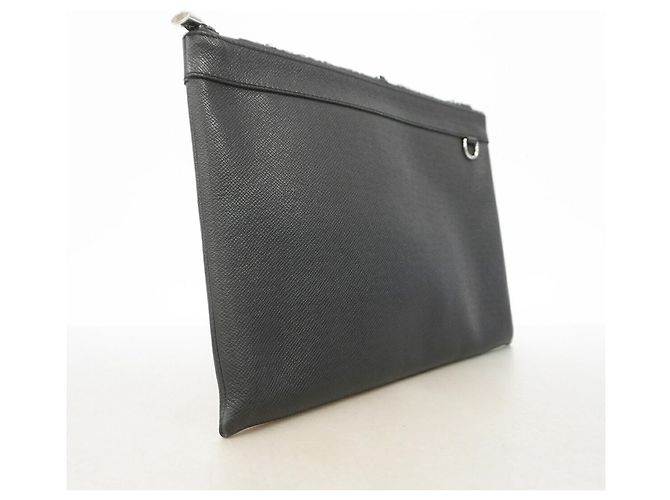 Louis Vuitton Taiga Pochette Apollo Clutch Bag Nero - vista 2
