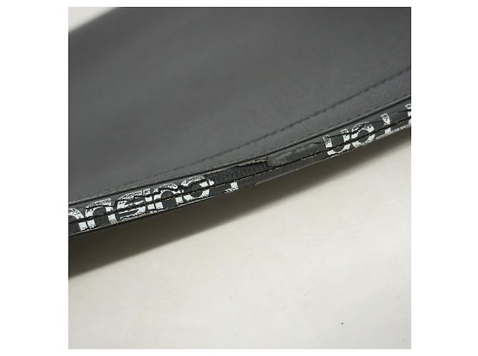 Louis Vuitton Taiga Pochette Apollo Clutch Bag Nero - vista 6