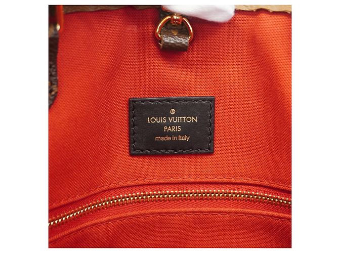 Borsa Tote Louis Vuitton Monogram Giant Reverse OnTheGo GM Marrone - vista 5