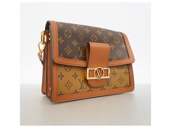Borsa a tracolla Louis Vuitton Monogram Reverse Dauphine MM Marrone - vista 2